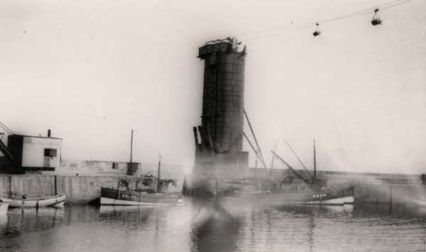 Harbour limestone bins